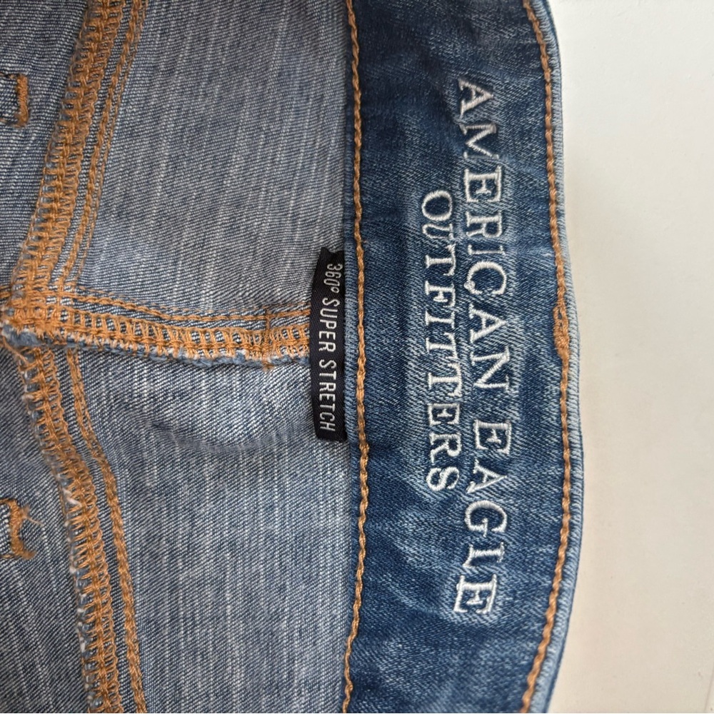 American Eagle Women’s Distressed Denim High Rise Shortie Shorts Size 4 - Picture 5 of 7